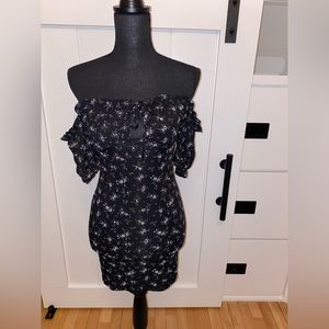 Pretty Little Thing | Black Floral Off-The-Shoulder Mini Dress - Size 4